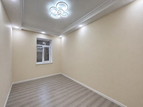 4 otaqlı həyət evi/bağ evi - Gənclik m. - 200 m²