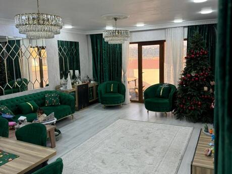 7 otaqlı həyət evi/bağ evi - Əmircan q. - 300 m²