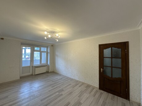 2 otaqlı köhnə tikili - Qara Qarayev m. - 55 m²