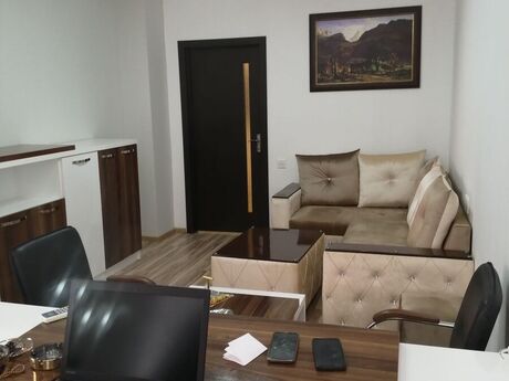 6 otaqlı ofis - Şah İsmayıl Xətai m. - 140 m²