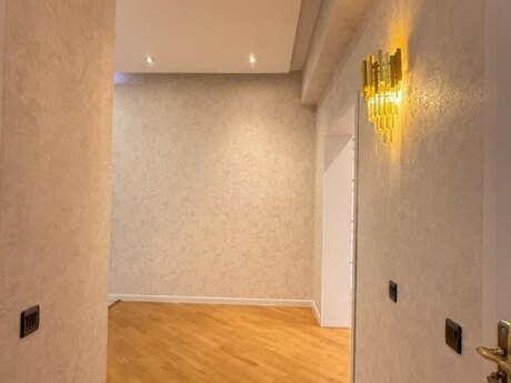 3 otaqlı yeni tikili - Elmlər Akademiyası m. - 135 m²