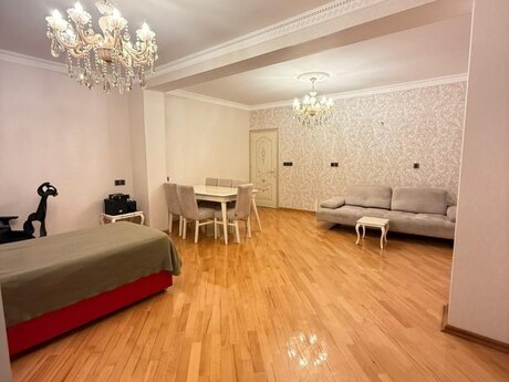 Объявление №6082794 - Баку, Наримановский  р., 5-комн., 120 м², 1/9 этаж