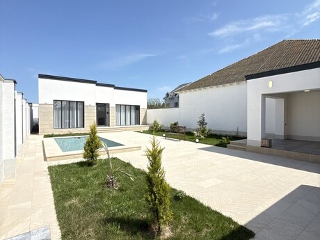 4 otaqlı həyət evi/bağ evi - Şüvəlan q. - 160 m²