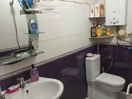 5 otaqlı həyət evi/bağ evi - Xətai r. - 130 m²