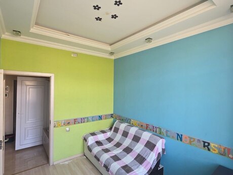 3 otaqlı köhnə tikili - Nəsimi r. - 70 m²