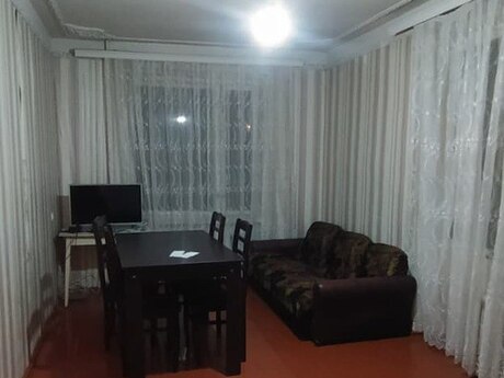 2 otaqlı köhnə tikili - Azadlıq Prospekti m. - 65 m²