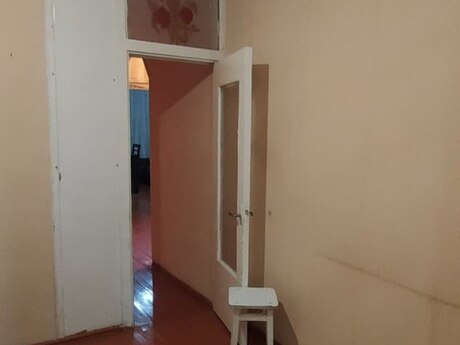 2 otaqlı köhnə tikili - Azadlıq Prospekti m. - 65 m²