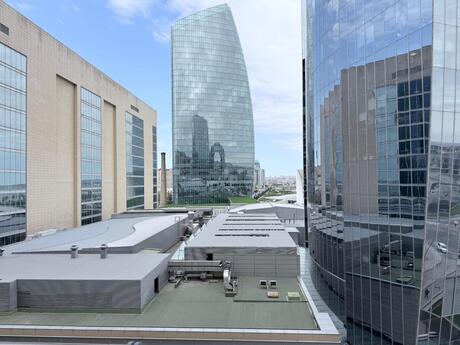 Kirayə 2 otaqlı mənzil, 84 m², Səbail: 2 200 ₼/ay 3