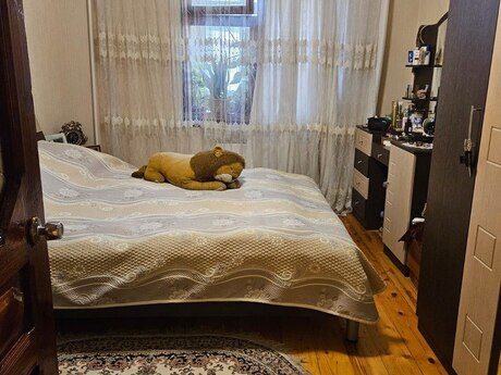 2 otaqlı köhnə tikili - Yeni Günəşli q. - 65 m²