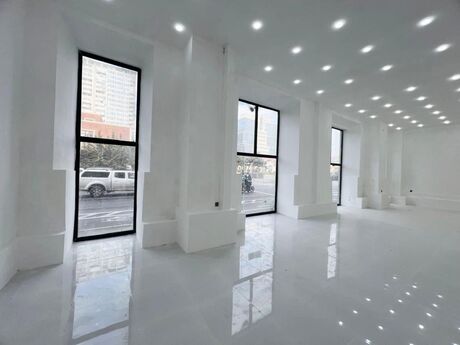 Obyekt - Şah İsmayıl Xətai m. - 220 m²