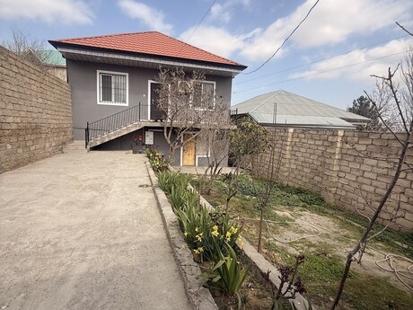 3 otaqlı həyət evi/bağ evi - Zığ q. - 141 m²