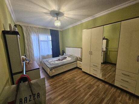 5 otaqlı köhnə tikili - Xətai r. - 120 m²