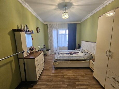 5 otaqlı köhnə tikili - Xətai r. - 120 m²