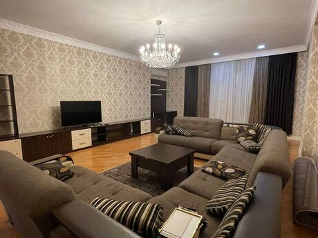3-комн. новостройка - Ясамальский р. - 125 м²