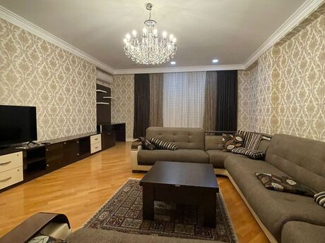 3-комн. новостройка - Ясамальский р. - 125 м²