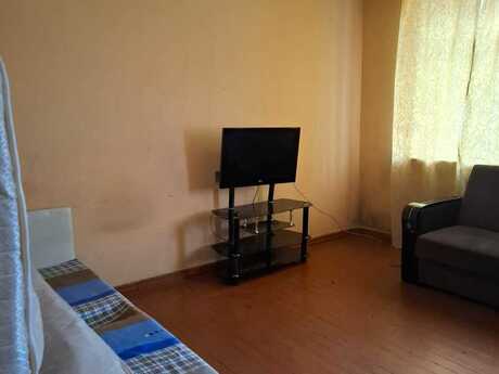 2 otaqlı köhnə tikili - Nəsimi r. - 45 m²