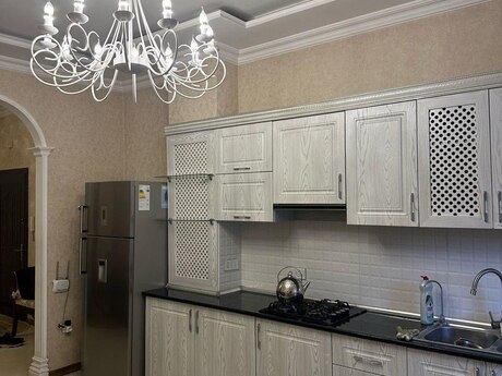 3 otaqlı yeni tikili - Nəsimi r. - 130 m²