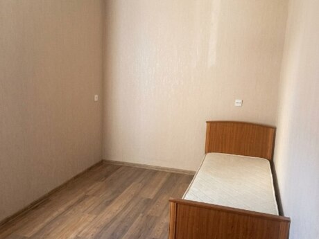2 otaqlı köhnə tikili - Neftçilər m. - 50 m²