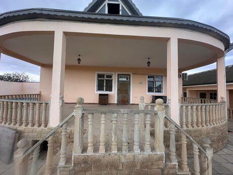 5 otaqlı həyət evi/bağ evi - Albalılıq q. - 130 m²