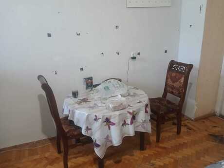 2 otaqlı köhnə tikili - 28 May m. - 180 m²