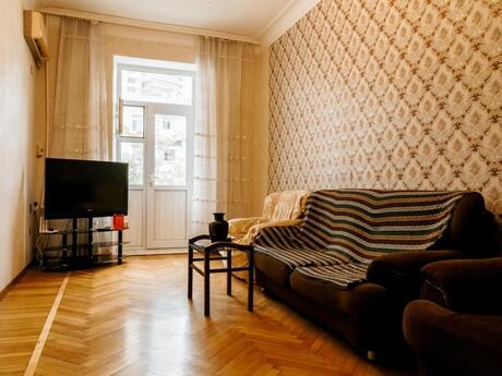 2 otaqlı köhnə tikili - Sahil m. - 55 m²