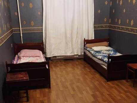2 otaqlı köhnə tikili - 28 May m. - 120 m²