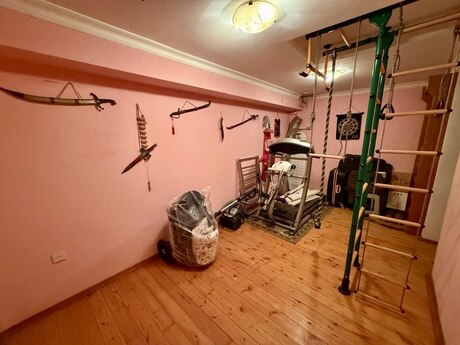 3 otaqlı köhnə tikili - Badamdar q. - 127.7 m²