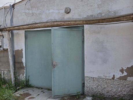 4 otaqlı həyət evi/bağ evi - Şüvəlan q. - 1500 m²