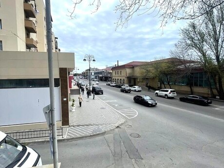 1 otaqlı köhnə tikili - Neftçilər m. - 42 m²