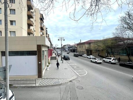 1 otaqlı köhnə tikili - Neftçilər m. - 42 m²