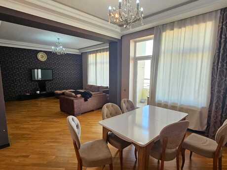 4 otaqlı yeni tikili - 8 Noyabr m. - 150 m²
