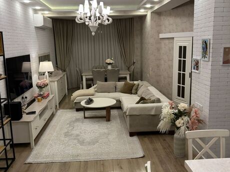 2 otaqlı yeni tikili - İnşaatçılar m. - 87 m²