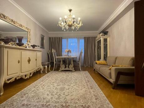 4 otaqlı köhnə tikili - Elmlər Akademiyası m. - 120 m²