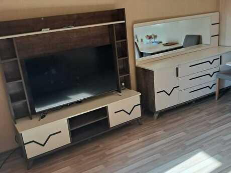 2 otaqlı köhnə tikili - Bakıxanov q. - 55 m²