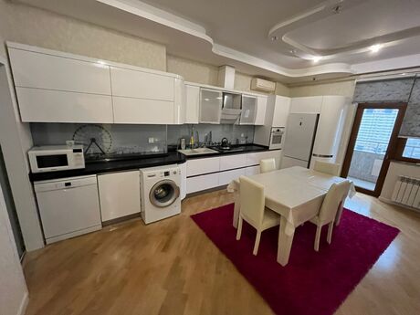 3 otaqlı yeni tikili - Şah İsmayıl Xətai m. - 140 m²