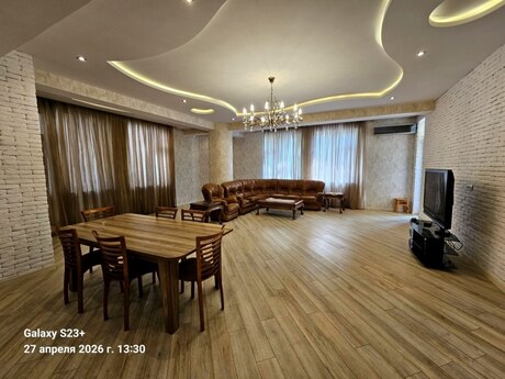 4 otaqlı ofis - 28 May m. - 230 m²