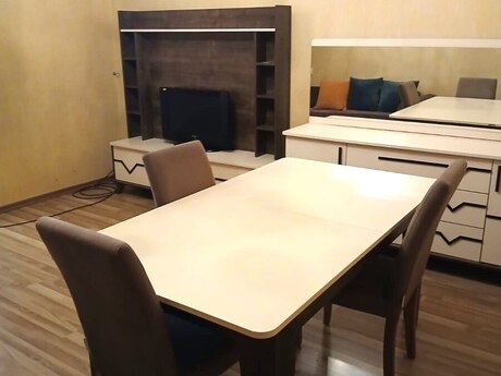 2 otaqlı köhnə tikili - Bakıxanov q. - 55 m²