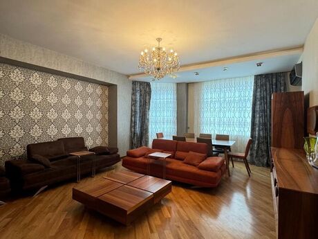 4 otaqlı yeni tikili - Nərimanov r. - 200 m²