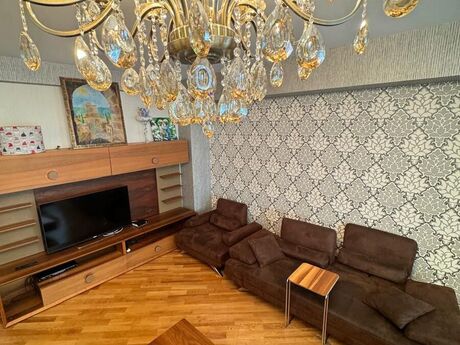 4 otaqlı yeni tikili - Nərimanov r. - 200 m²