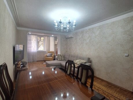 Elan №6084190 - Bakı, İnşaatçılar m., 2 otaqlı, 56 m², 2/5 mərtəbə