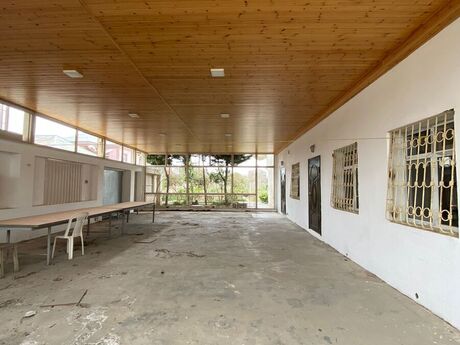 7 otaqlı həyət evi/bağ evi - Novxanı q. - 260 m²