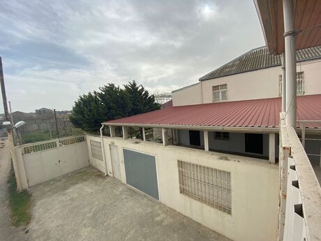 7 otaqlı həyət evi/bağ evi - Novxanı q. - 260 m²