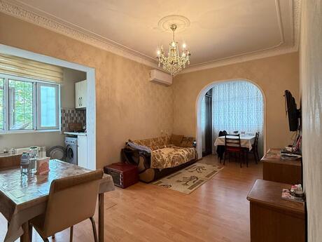 2 otaqlı köhnə tikili - İnşaatçılar m. - 45 m²