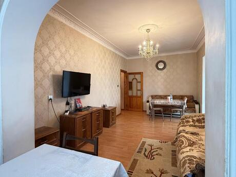 Elan №6083387 - Bakı, İnşaatçılar m., 2 otaqlı, 45 m², 1/9 mərtəbə