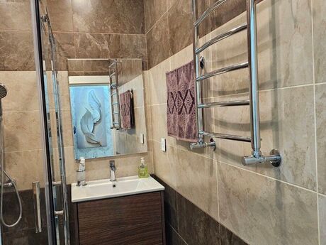 2 otaqlı köhnə tikili - 28 May m. - 50 m²