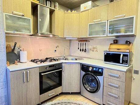 2 otaqlı köhnə tikili - Yeni Yasamal q. - 65 m²