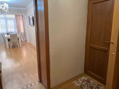2 otaqlı köhnə tikili - 28 May m. - 60 m²