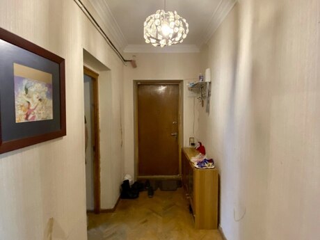 4 otaqlı köhnə tikili - Badamdar q. - 100 m²