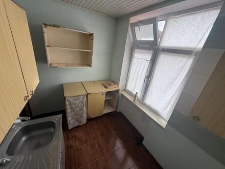2 otaqlı köhnə tikili - 28 May m. - 55 m²