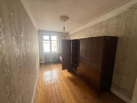 2 otaqlı köhnə tikili - 28 May m. - 55 m²